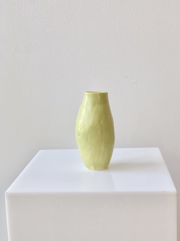 Jessica Hans Spring bud vase series Jessica Hans Spring bud vase series