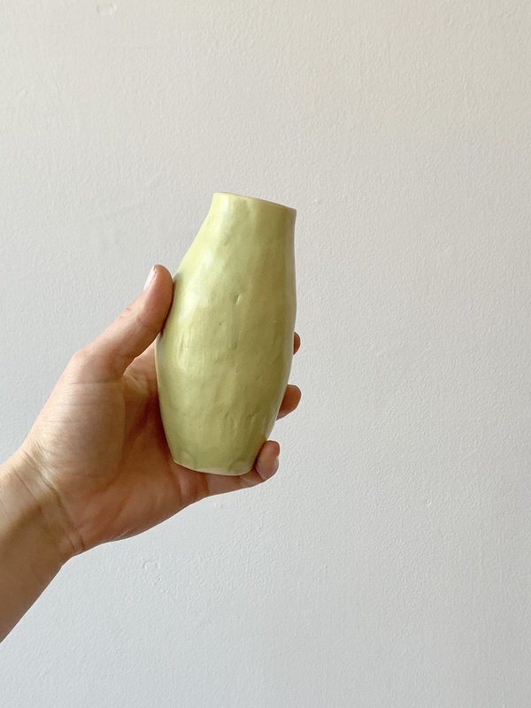 Jessica Hans Spring bud vase series Jessica Hans Spring bud vase series