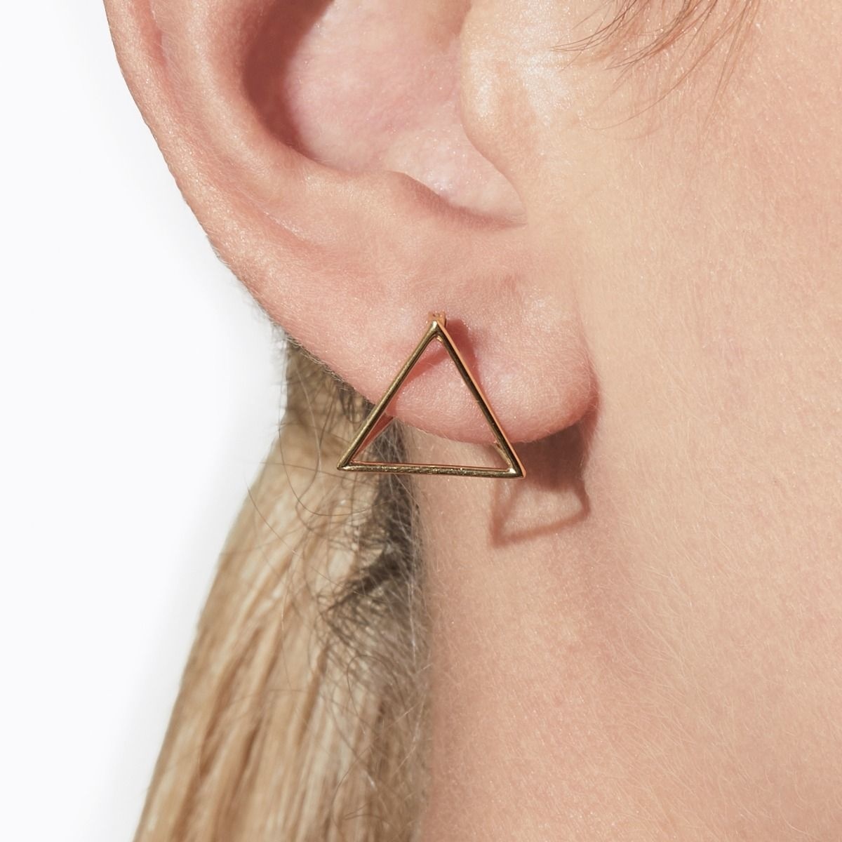 Shihara 15mm 3D Triangle Earring (Single) - 18k Yellow Gold