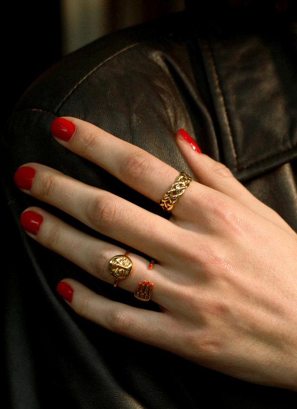Eyland Phoebe moon ring - gold Eyland Phoebe moon ring - gold