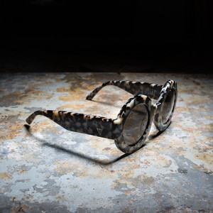 Valley Eyewear ISO leather scapula sunglasses Valley Eyewear Scapula Sunglasses | Garmentory main image 4