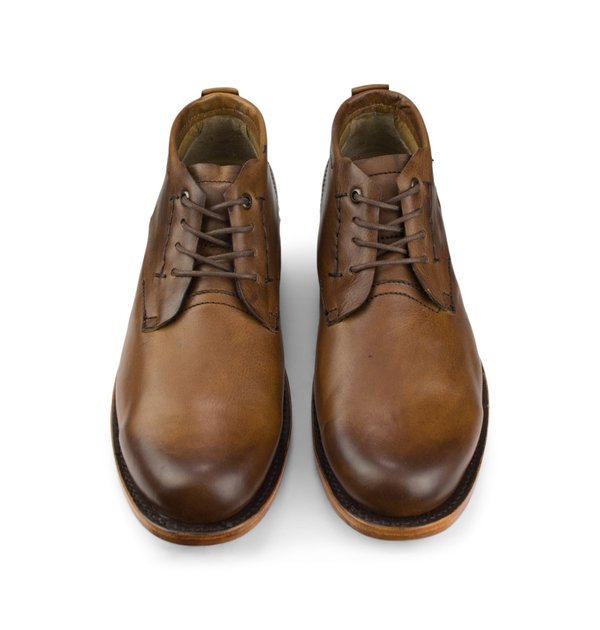 Sutro Footwear Lee Chukka Boot - Honey | Garmentory display picture 2
