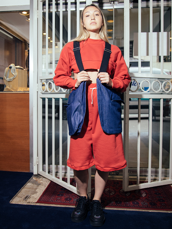 トップス BLESS The Stand-up Comedy Demimoorebag Bless/Stand Up Comedy Demimoore Bag, Navy | Stand Up Comedy