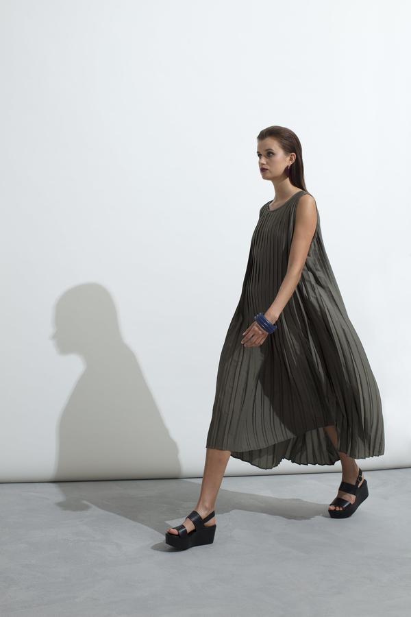 Elk Tekstur Dress Olive on Garmentory