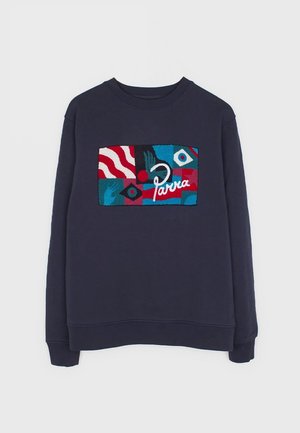 parra grab the flag crewneck