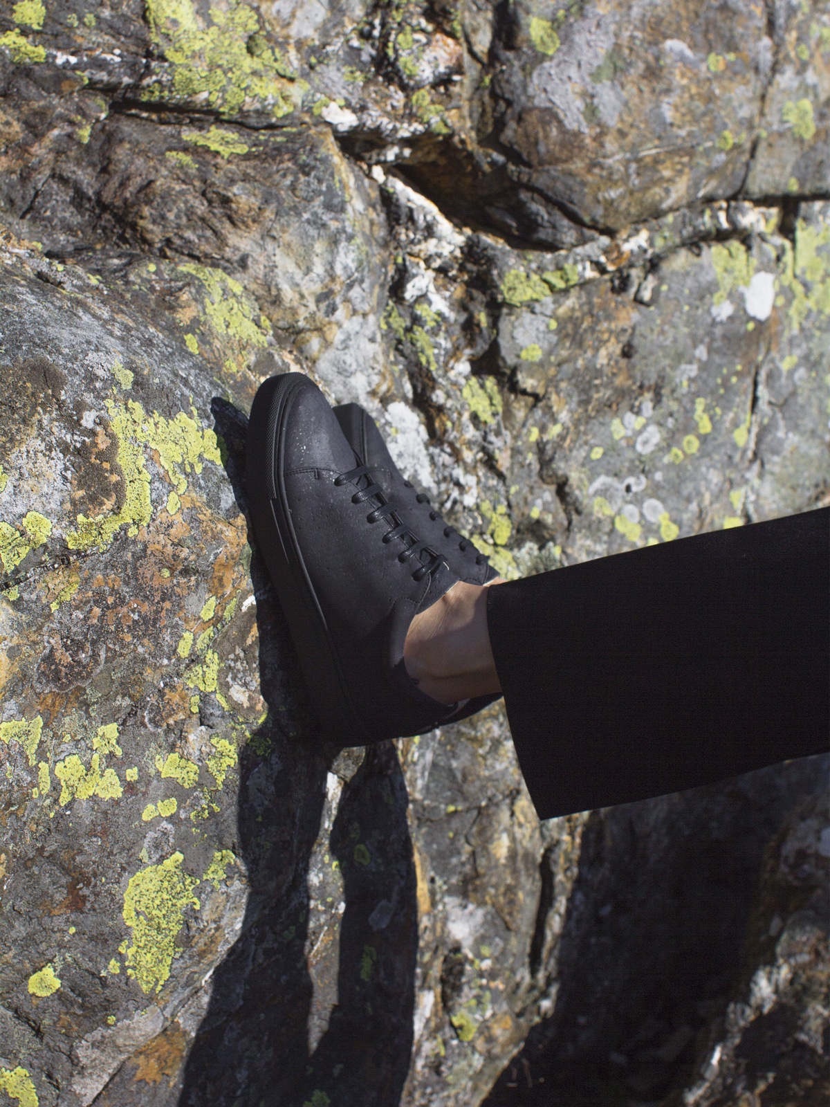 Sydney Brown Low Sneaker - Charcoal - Image 3 of 4