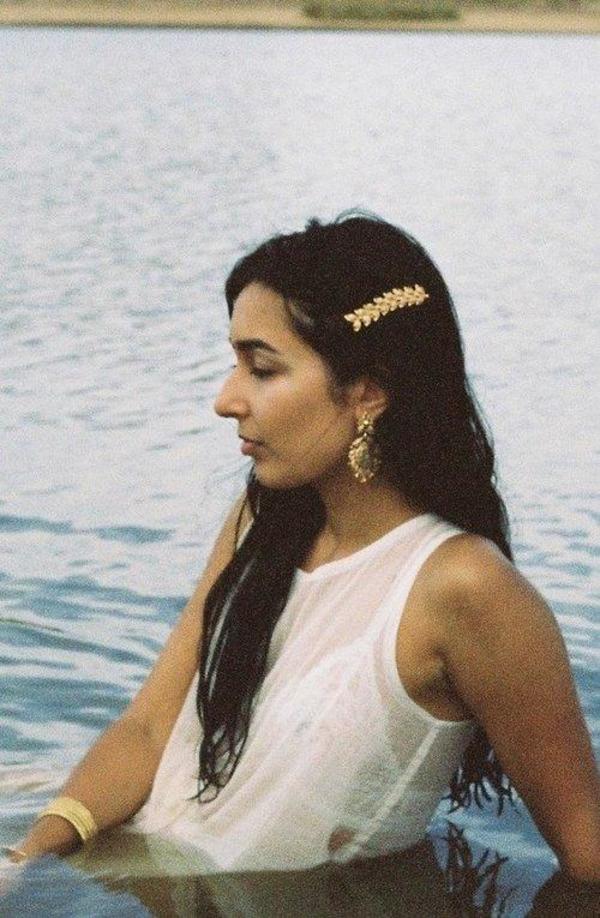 BEFORE MARCH Sona Hairclip - Gold BEFORE MARCH Sona Hairclip - Gold