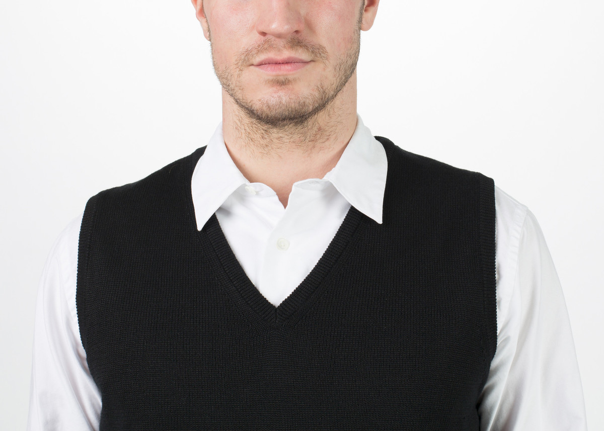 Men's Margaret Howell V-Neck Linen Vest | Garmentory