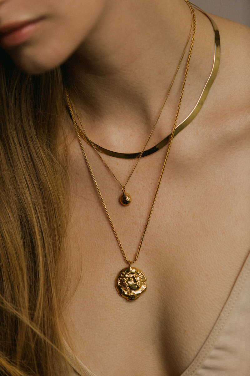 Pamela Card Birth of Venus Necklace - 24k Gold Vermeil