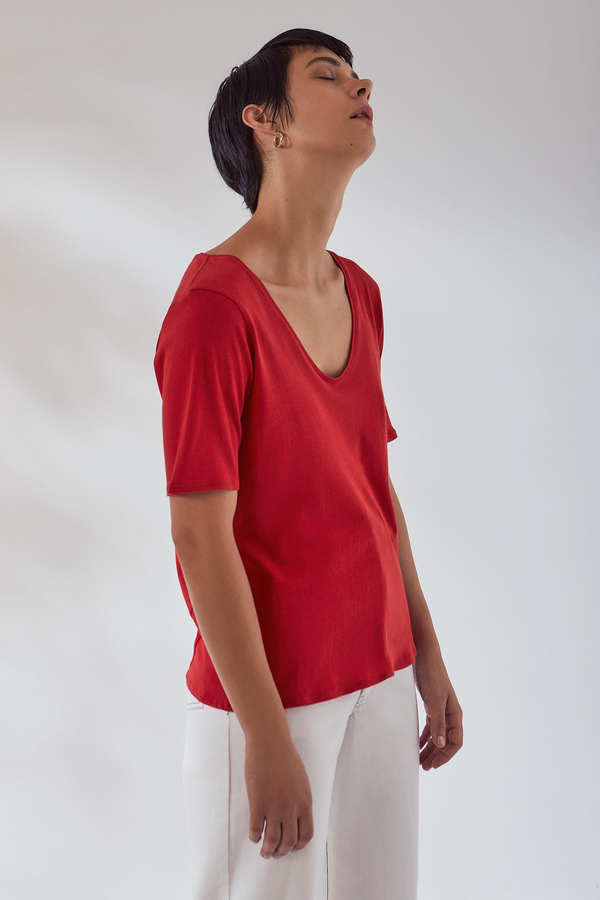 Kowtow V Tee Kowtow V Tee