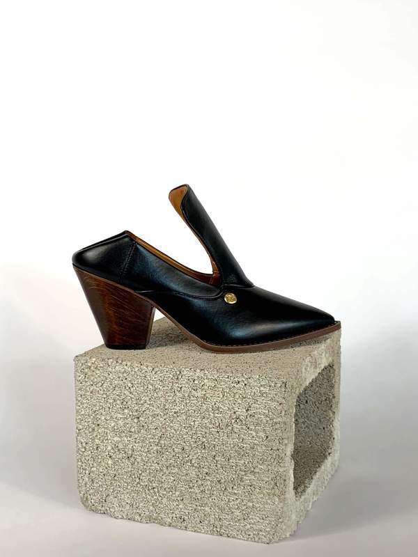 Taylor + Thomas Marianne Shoes - Black Taylor + Thomas Marianne Shoes - Black