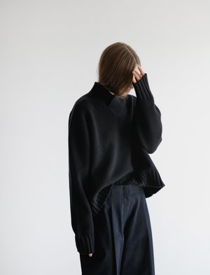 Kelvin High V Neck Dark Navy | Garmentory