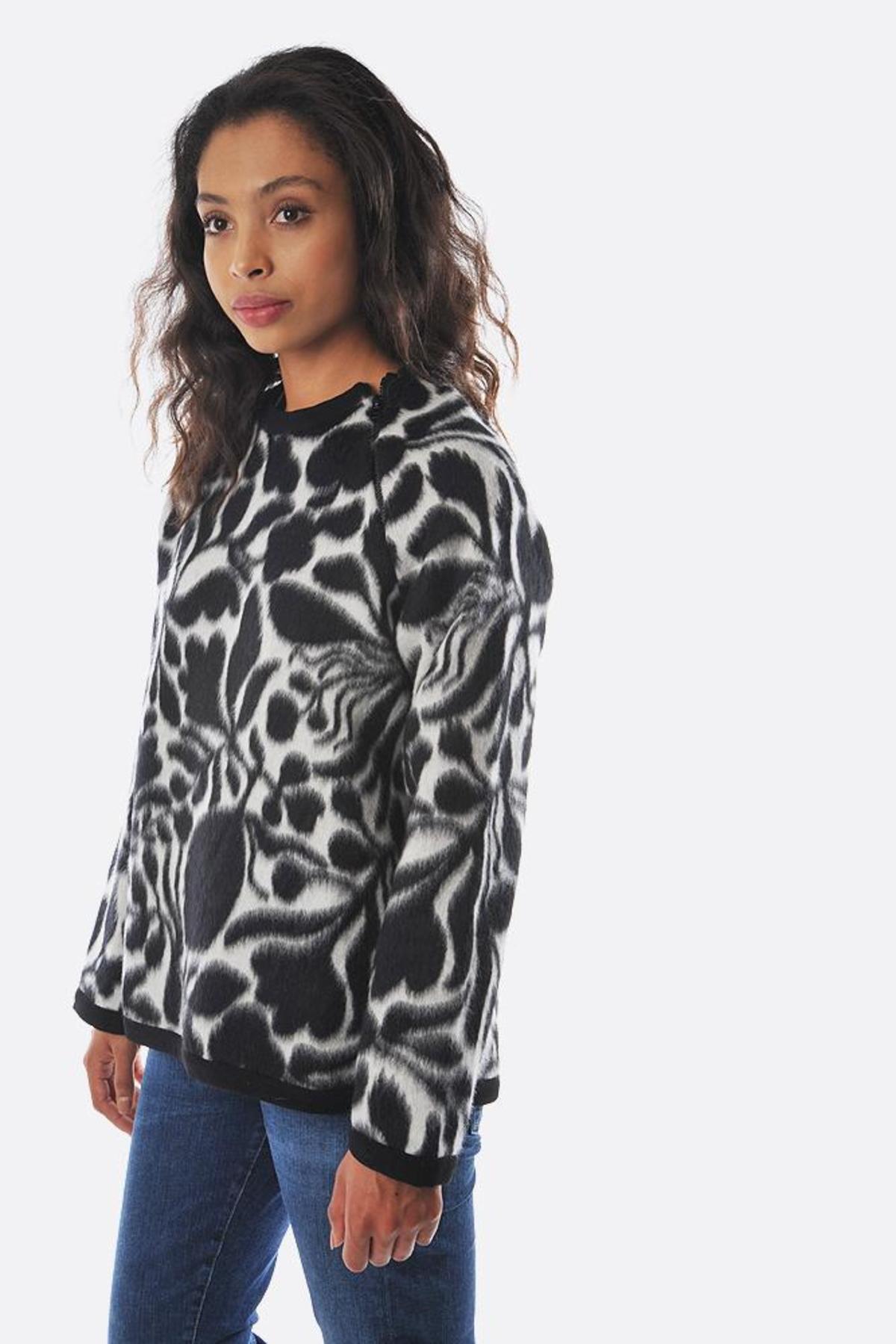 Sara Lanzi Floral Jacquard Pullover - Image 3 of 7