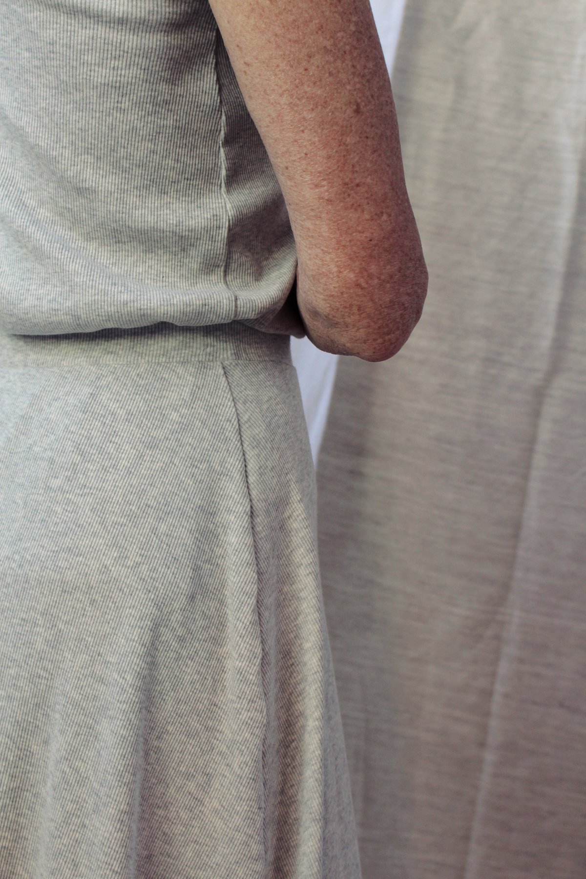 Lois Hazel Smooth Rib Skirt - Grey - Image 2 of 7