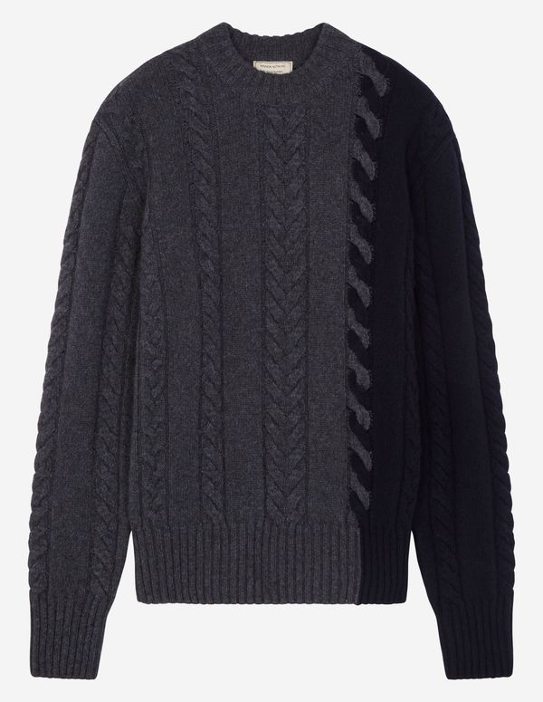 Kitsune Cable Knit Pullover - Grey/Navy Kitsune Cable Knit Pullover - Grey/Navy