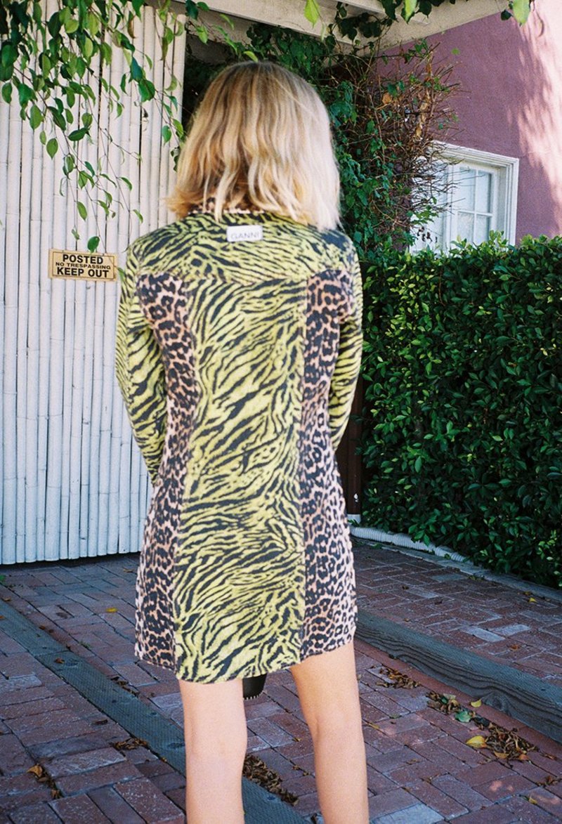 ワンピース GANNI LEOPARD DENIM DRESS Leopard Leopard Open-back Mini Denim Dress | GANNI US