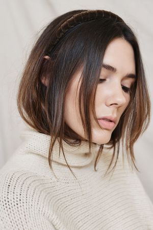 Donni. Donni Dolce Headband | Garmentory display picture 3