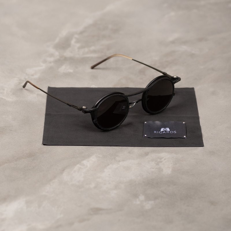 The Viridi-Anne Rigards Round Tinted Glasses - Black | Garmentory