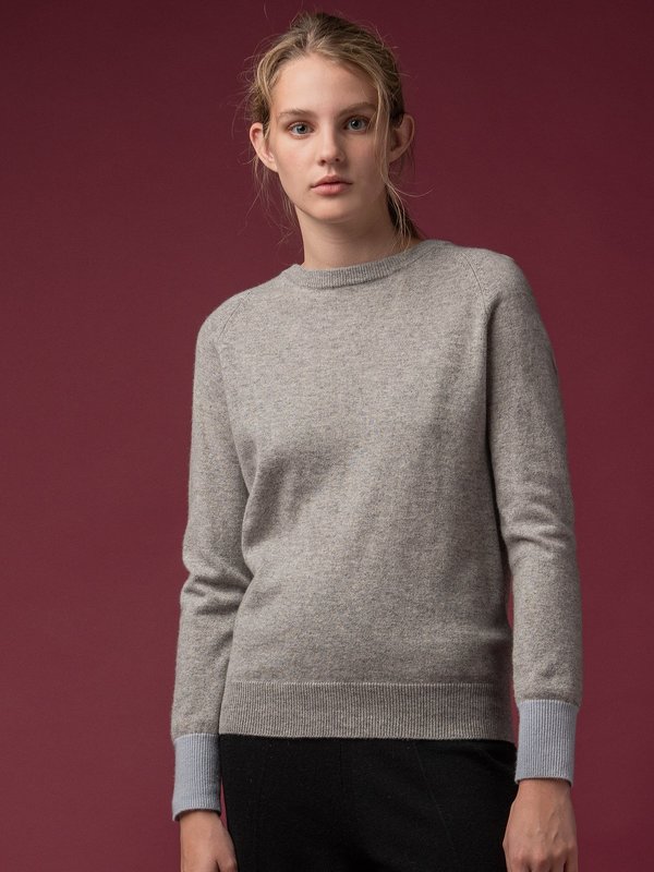 PURE CASHMERE NYC Classic Crew Neck Sweater Light Grey