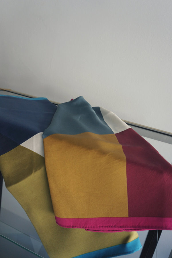 MOISMONT SMALL SILK SCARF MOISMONT SMALL SILK SCARF