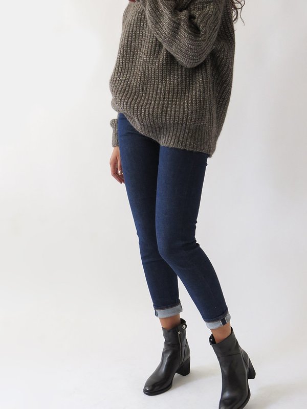 closed skinny pusher jean - dark blue 