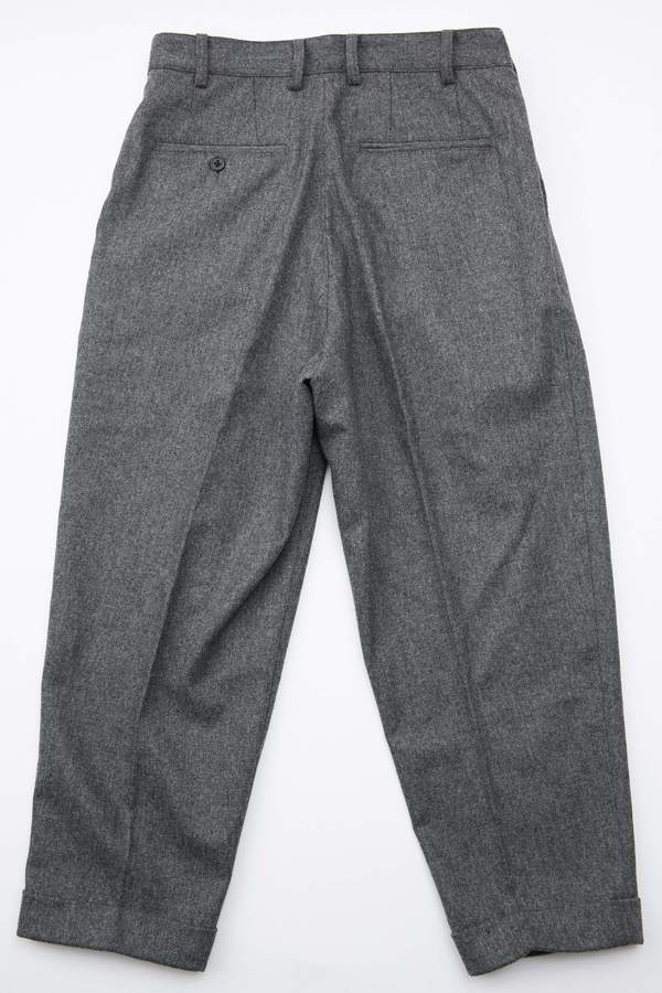 BEAMS PLUS Flannel trousers百名品　XL Beams Plus 2 Pleats Tapered Flannel Trousers - Charcoal Grey