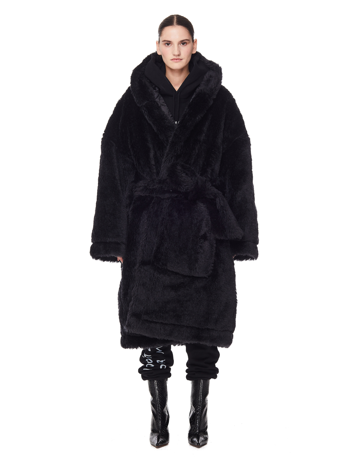 vetements ファーコート Vetements Anarchy Faux Fur Coat - Black | Garmentory