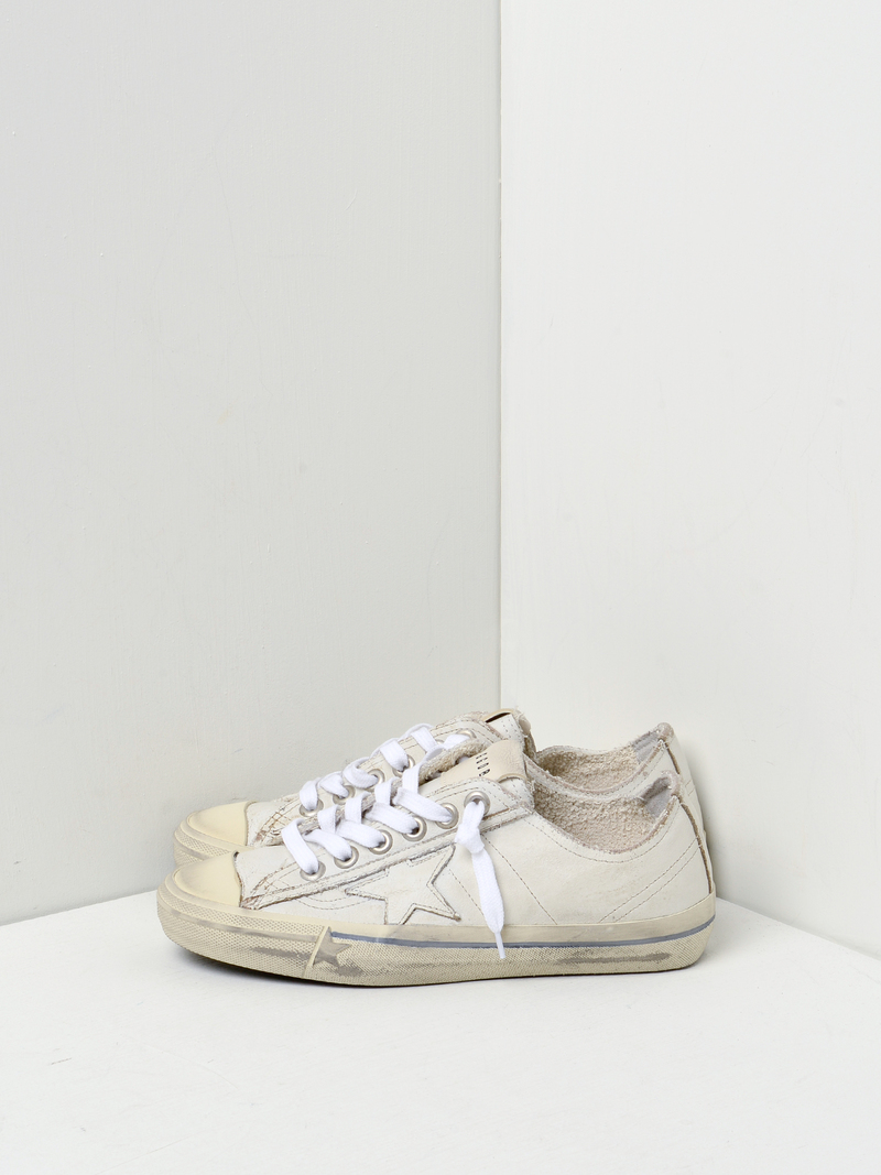 GOLDEN GOOSE DELUXE BRAND SNEAKERS V-STAR WHITE DIESEL
