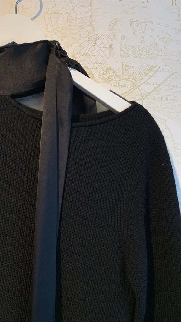 Silk Neck Scarf Sweater 