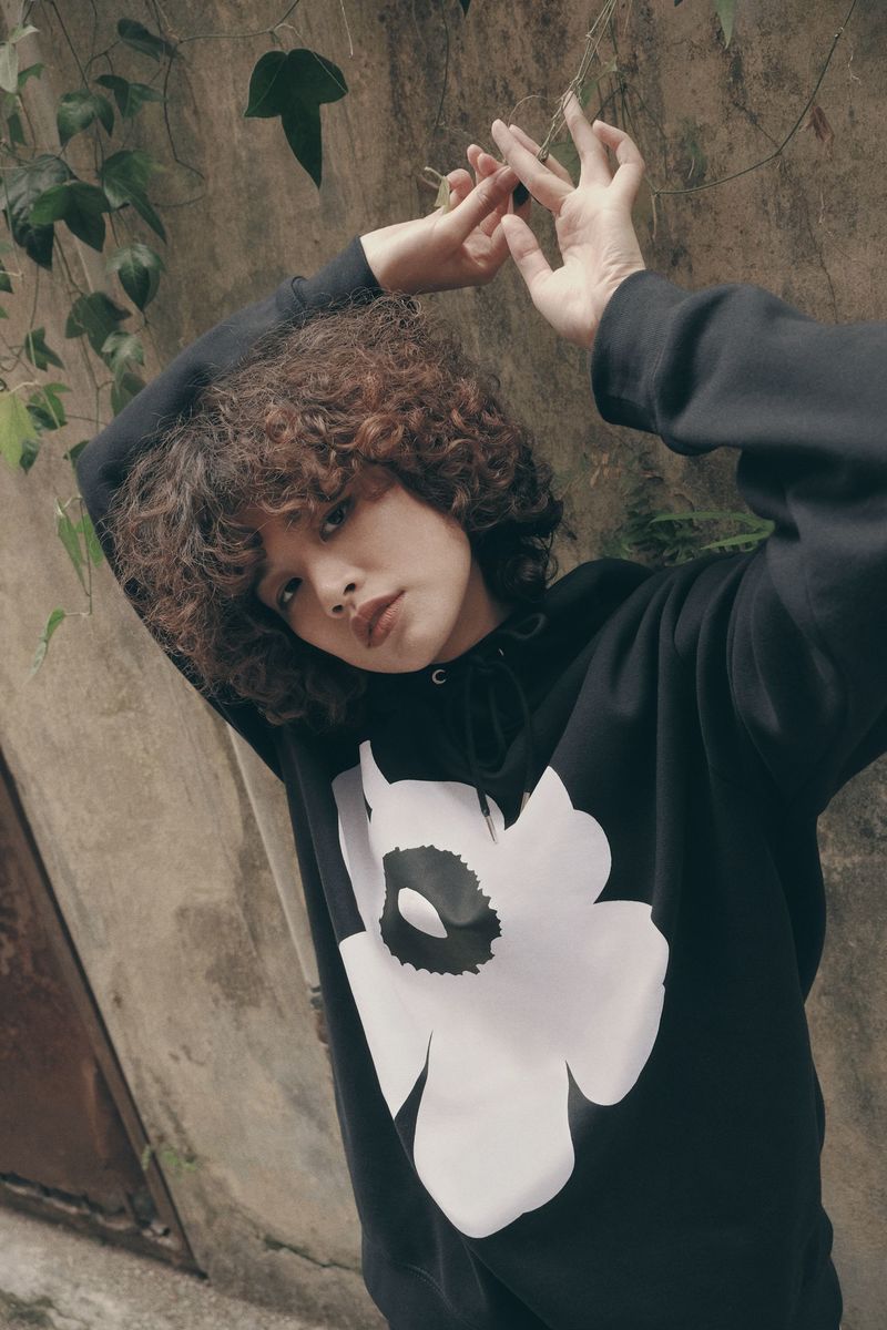 Marimekko Runoja Unikko Hoodie - Black | Garmentory
