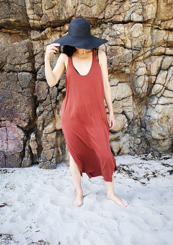 Berenik COTTON JERSEY SPORTIVE LONG DRESS - rust Berenik COTTON JERSEY SPORTIVE LONG DRESS - rust