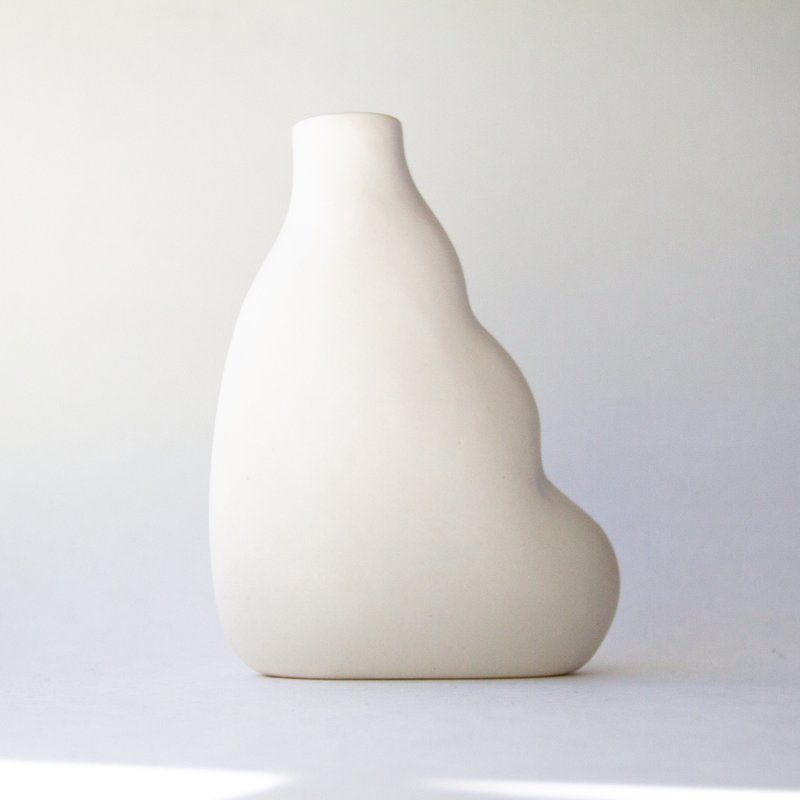 DA Ceramics Cloud Bud Vase