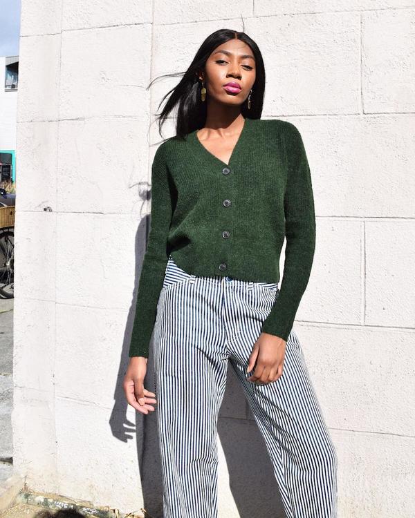 新品タグ付★2WAY SWITCH CARDIGAN グリーン Decker Off Court Cardigan, Forest – O2 Life