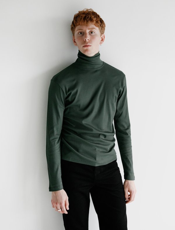 sunspel turtleneck