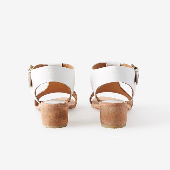A Détacher Highsmith Sandal in White A Détacher Highsmith Sandal in White
