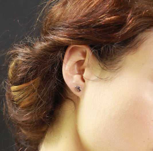 Blanca Monrós Gómez Flat Seed Stud Earrings Blanca Monrós Gómez Flat Seed Stud Earrings
