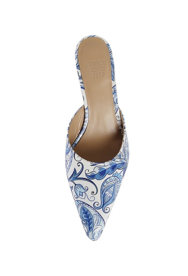 Maryam Nassir Zadeh Cleo Slide