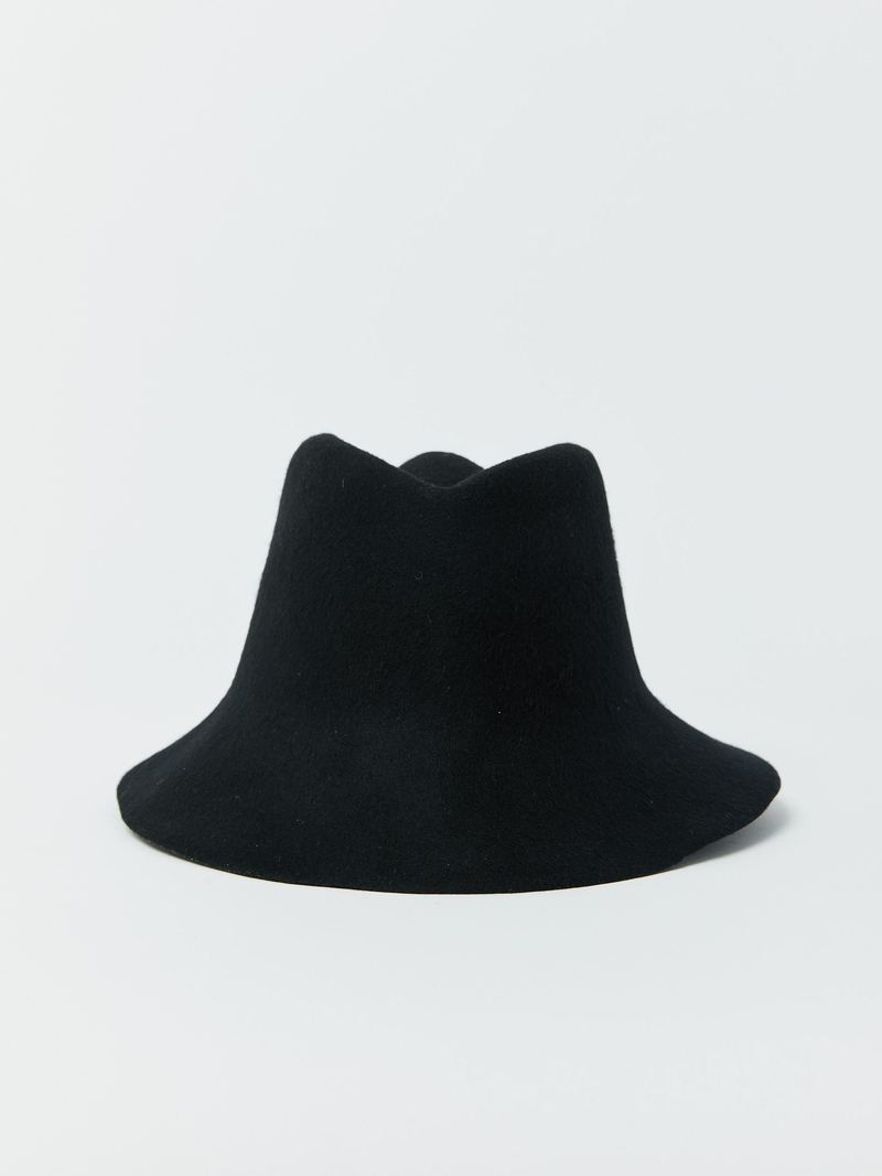 希少 REINHARD PLANK Black Linen Bucket Hat 希少 REINHARD PLANK Black Linen Bucket Hat イタリア REINHARD PLANK