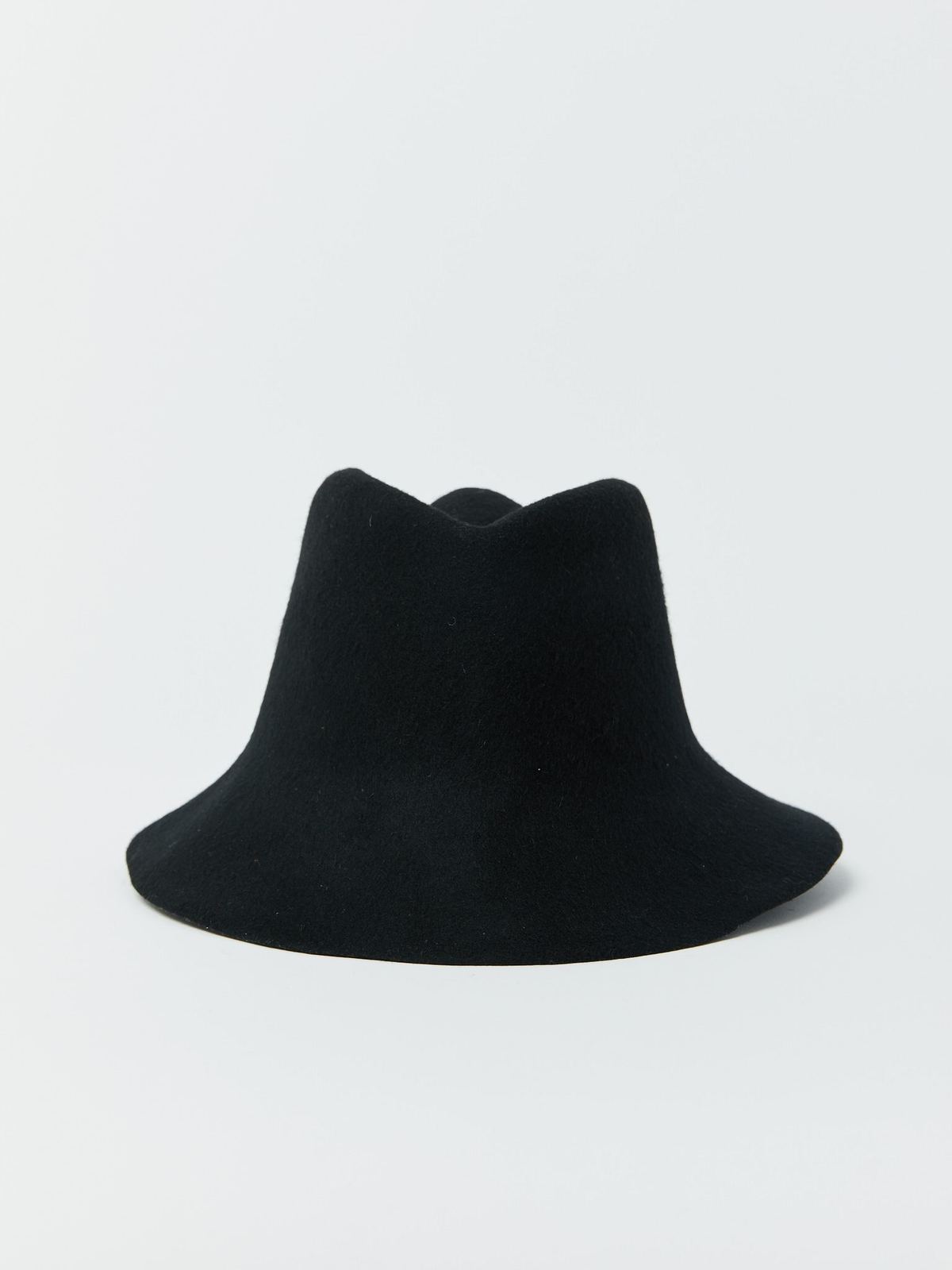 希少 REINHARD PLANK Black Linen Bucket Hat House of the Very Islands x Reinhard Plank HOTVI Hat - Black