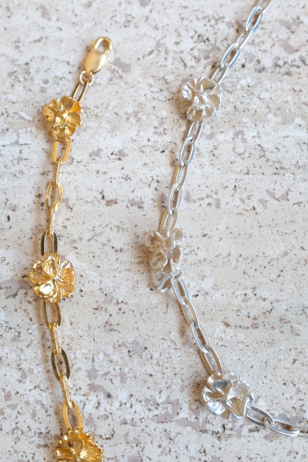Leigh Miller Poppy Chain Choker Necklace - Gold Leigh Miller Poppy Chain Choker Necklace - Gold