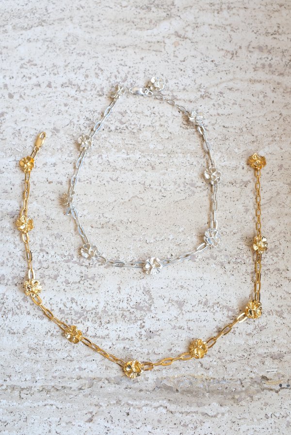 Leigh Miller Poppy Chain Choker Necklace - Gold Leigh Miller Poppy Chain Choker Necklace - Gold
