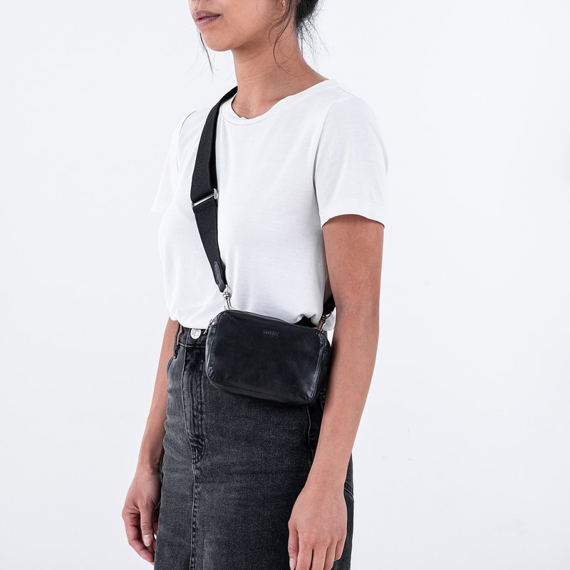 M0851 MB 81 BAG - BLACK | Garmentory