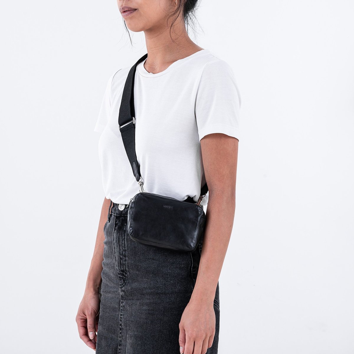 M0851 MB 81 BAG - BLACK | Garmentory