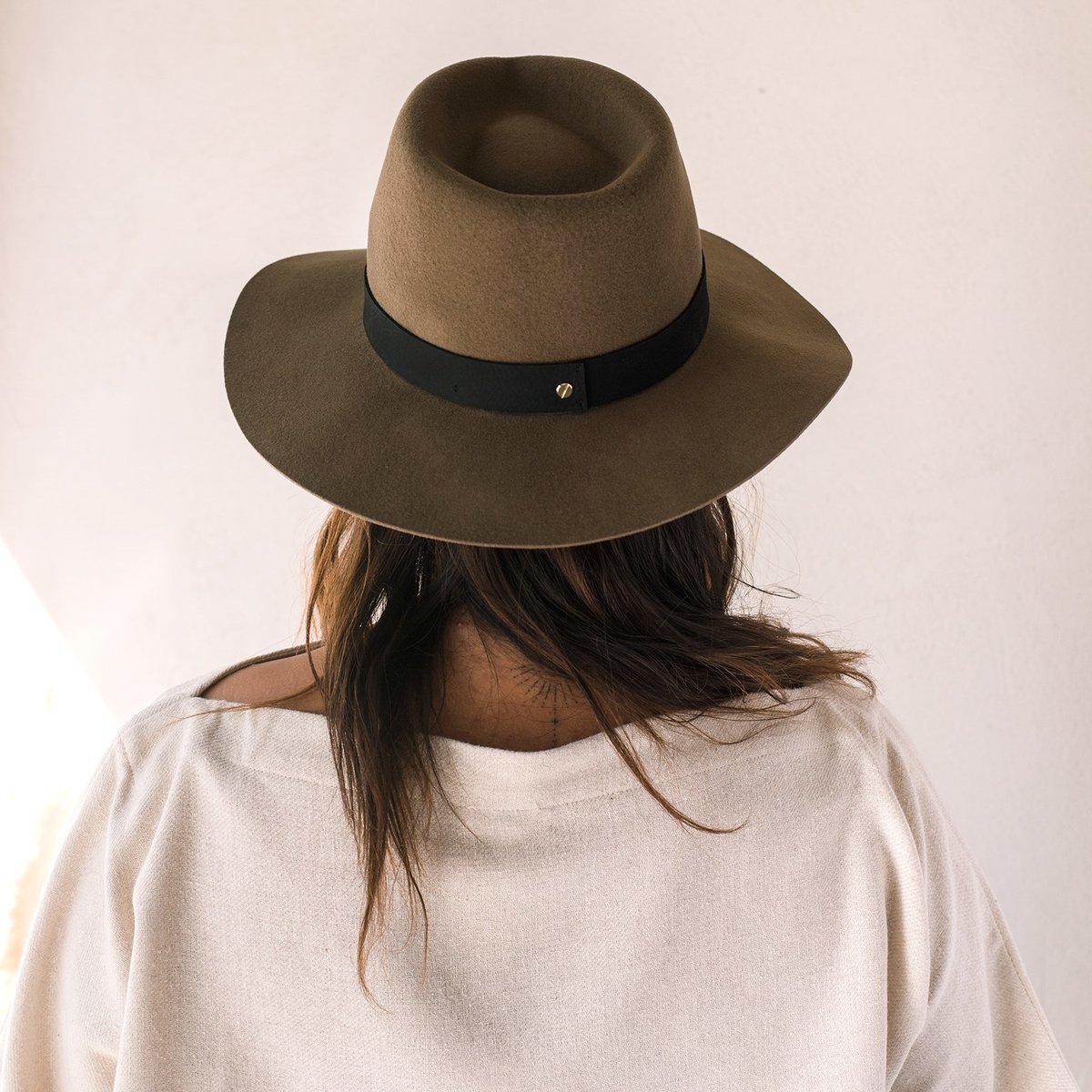 Janessa Leone Luca Hat - Camel/ size Medium - new, never worn Janessa Leoné | Luca Fedora in Camel | The New Trend main image 3