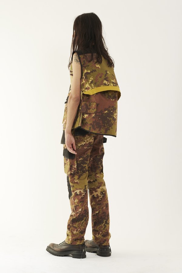 Adyar Mix Trady Shell Vest - Camo Adyar Mix Trady Shell Vest - Camo