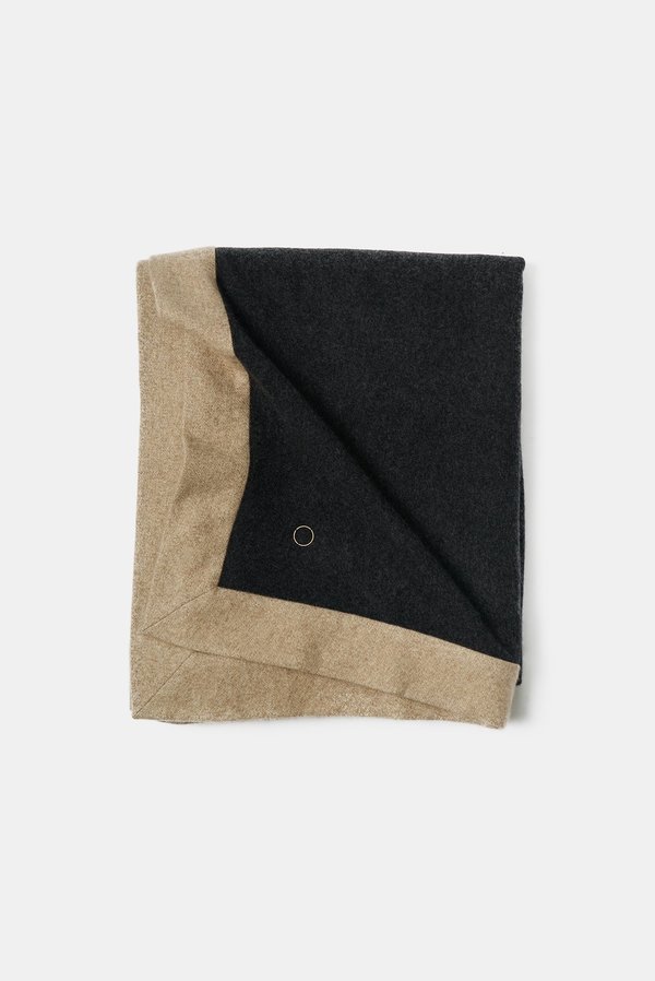 Oyuna Etra Heavyweight Timeless Luxury Cashmere Throw - CharcoalMelange Taupe Oyuna Etra Heavyweight Timeless Luxury Cashmere Throw - CharcoalMelange Taupe