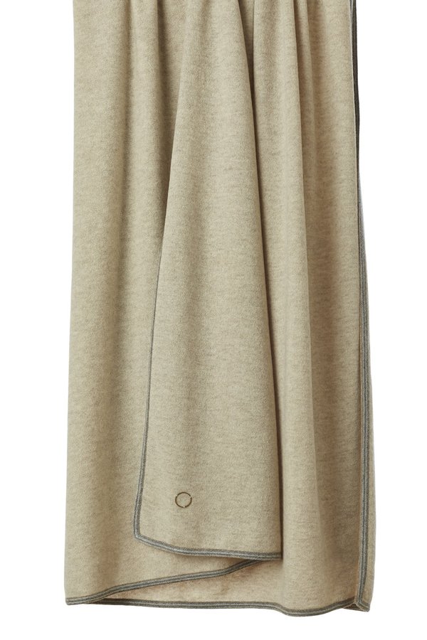 Oyuna Toscani Versatile Framed Cashmere Throw - Beige Oyuna Toscani Versatile Framed Cashmere Throw - Beige