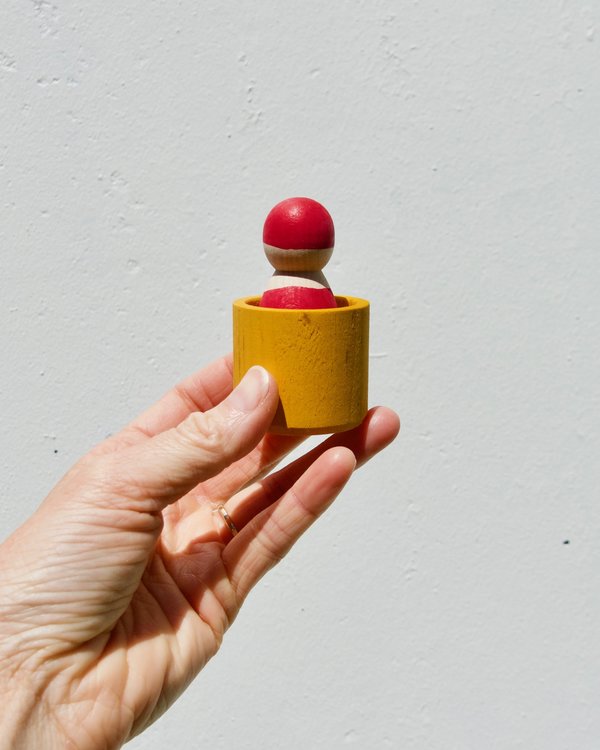 seven friends in seven bowls