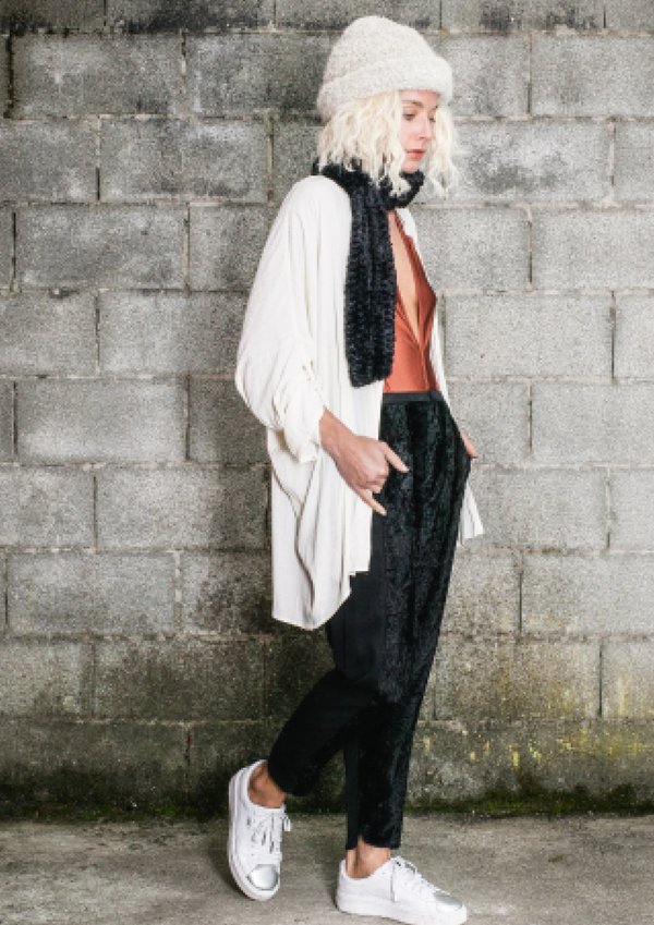 Berenik FAUX RHOMB FUR SCARF - black