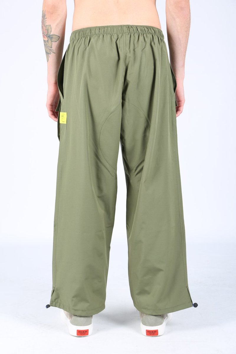 パンツ Brain Dead Flight Pant in Green L Brain Dead Flight Pant - Green | Garmentory